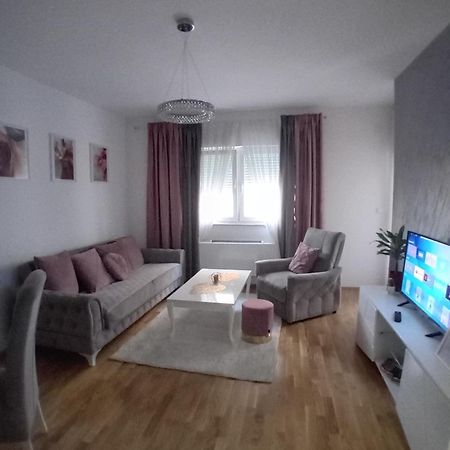Skyline Apartment Bijeljina Zewnętrze zdjęcie